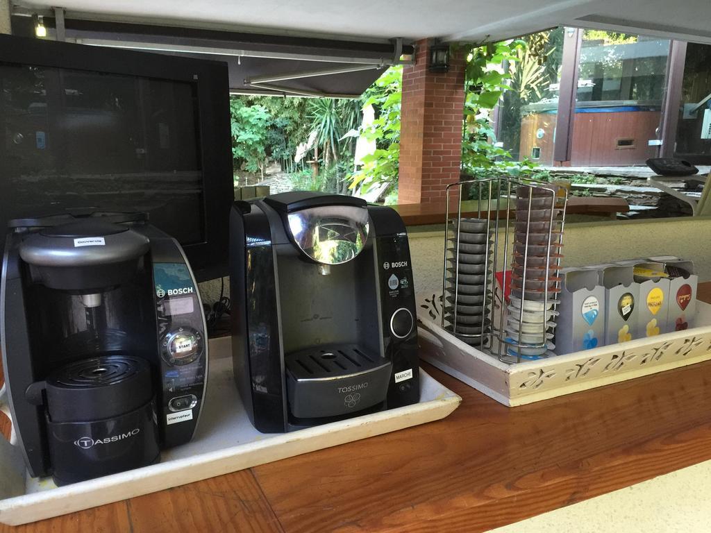 Domaine Saint Nicolas Bed & Breakfast แปร์ปินญอง ภายนอก รูปภาพ