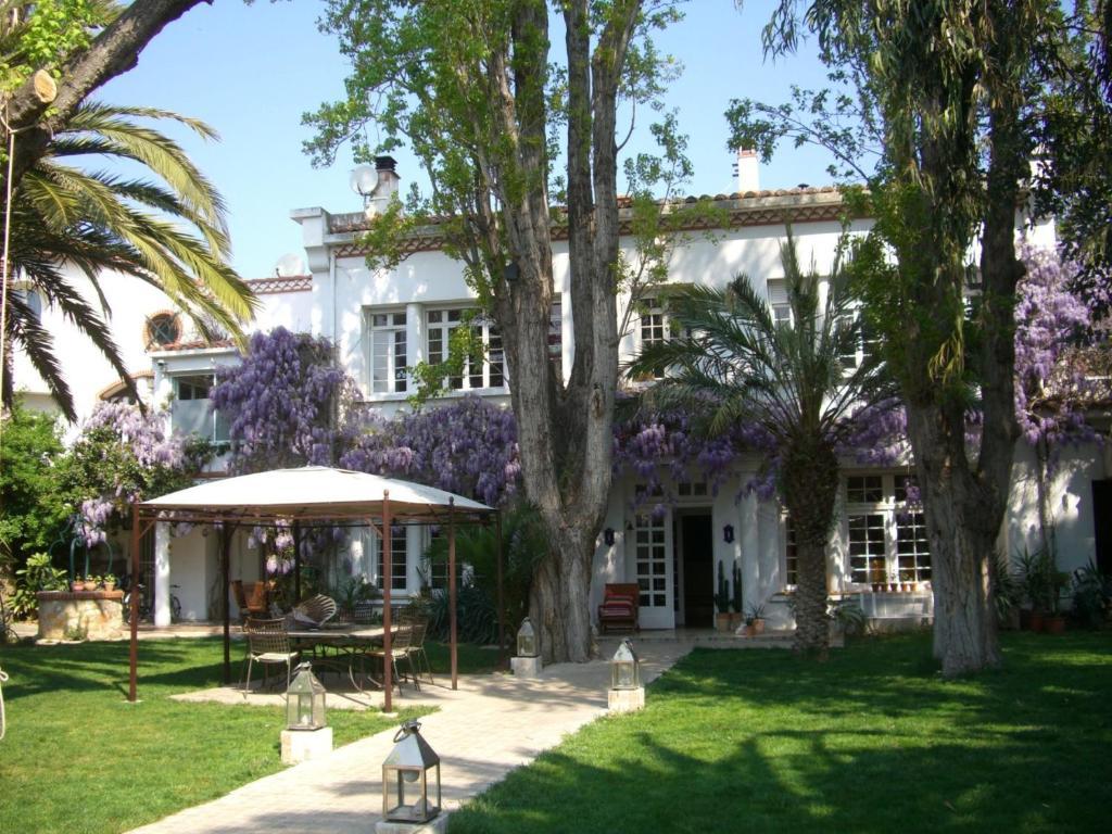 Domaine Saint Nicolas Bed & Breakfast แปร์ปินญอง ภายนอก รูปภาพ