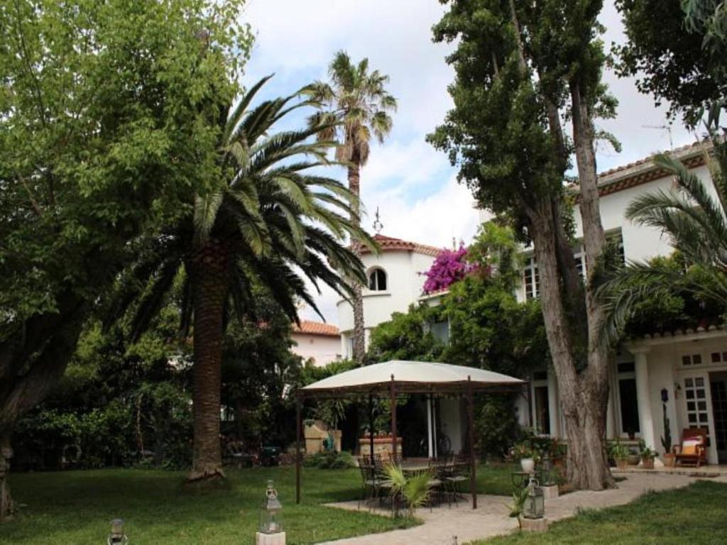 Domaine Saint Nicolas Bed & Breakfast แปร์ปินญอง ภายนอก รูปภาพ